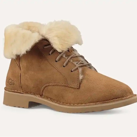 UGG Quincy lace up boot size 8 - Picture 3 of 8